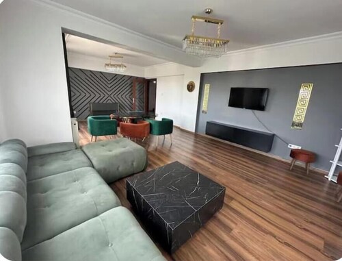 Balcony, pool, nature, parking, 5 minutes from Sabiha Gökçen