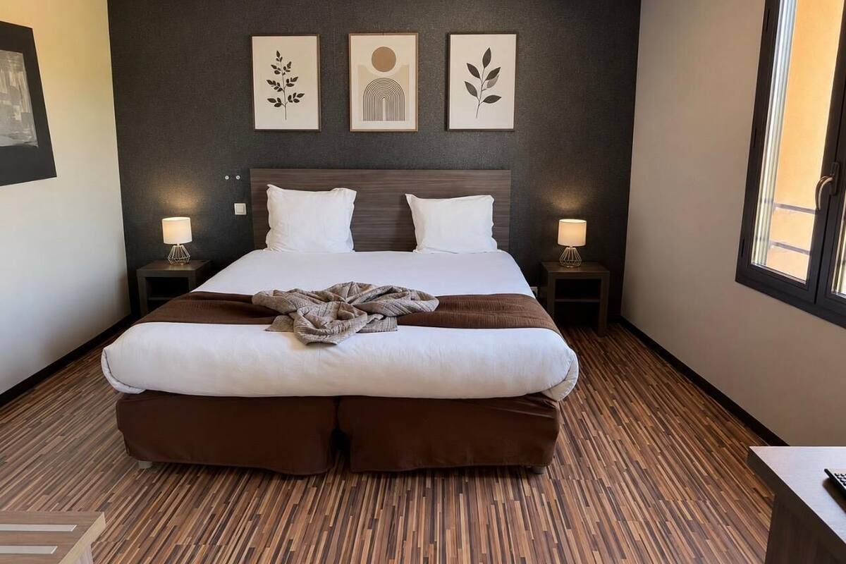 Deluxe Double Room, City View | Free WiFi