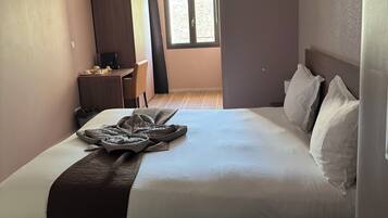 Comfort Double Room, City View | Free WiFi