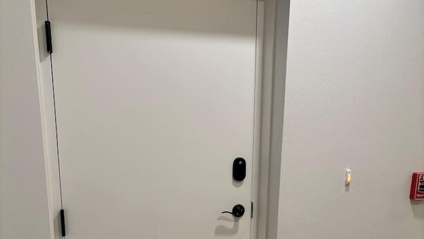 Nicht klassifiziertes Bild, 1 von 39, Schaltfläche