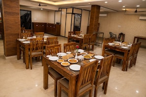 Dining - Hotel The White Tulip (Jaipur)