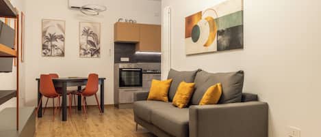 Apartment, 2 Bedrooms | Living area