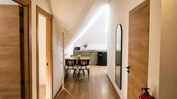 House, Smoking