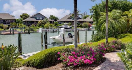 Seas the Day - A Stunning Waterfront Villa on Sanibel's East End, Boat Dock with Lift