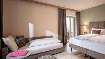 Classic Apartment, Balcony, Mountain View | In-room safe, soundproofing, free WiFi