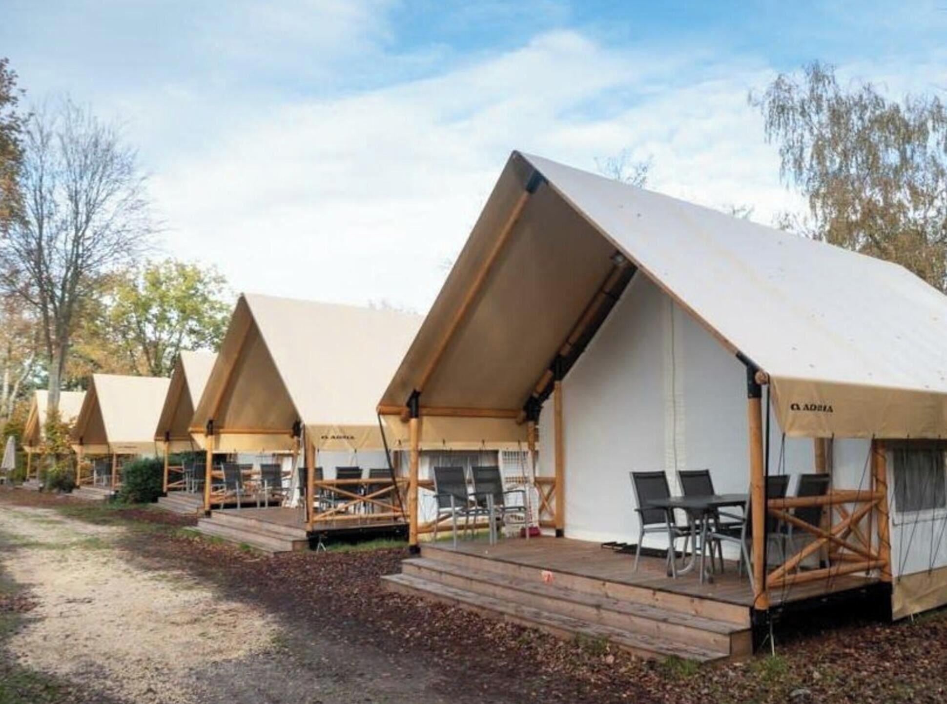 House | Outdoor dining