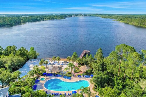 3BR Resort Condo Family Getaway Near Disney World