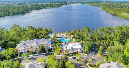 Beautiful Condo With Pool, hot Tub, Central AC & W/D - Short Drive to Disney
