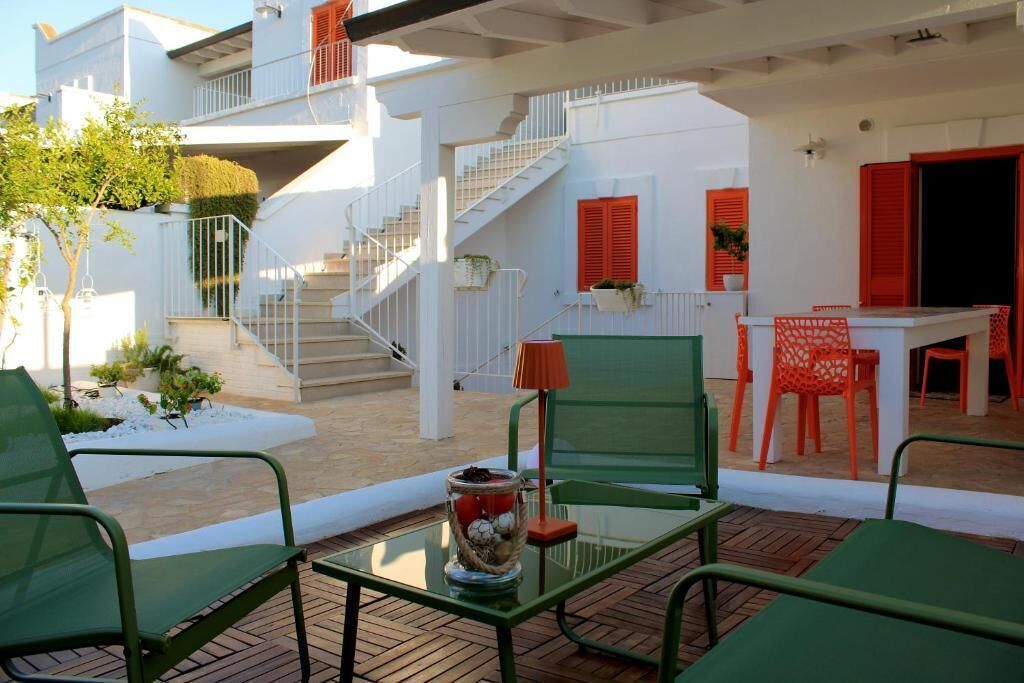 Apartment, Patio, Courtyard View | Outdoor dining