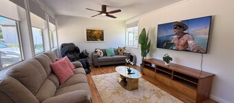 Duffy Family House: 3BR, 4B, Pet-
Friendly Big Yard
Entire home in Duffy ACT