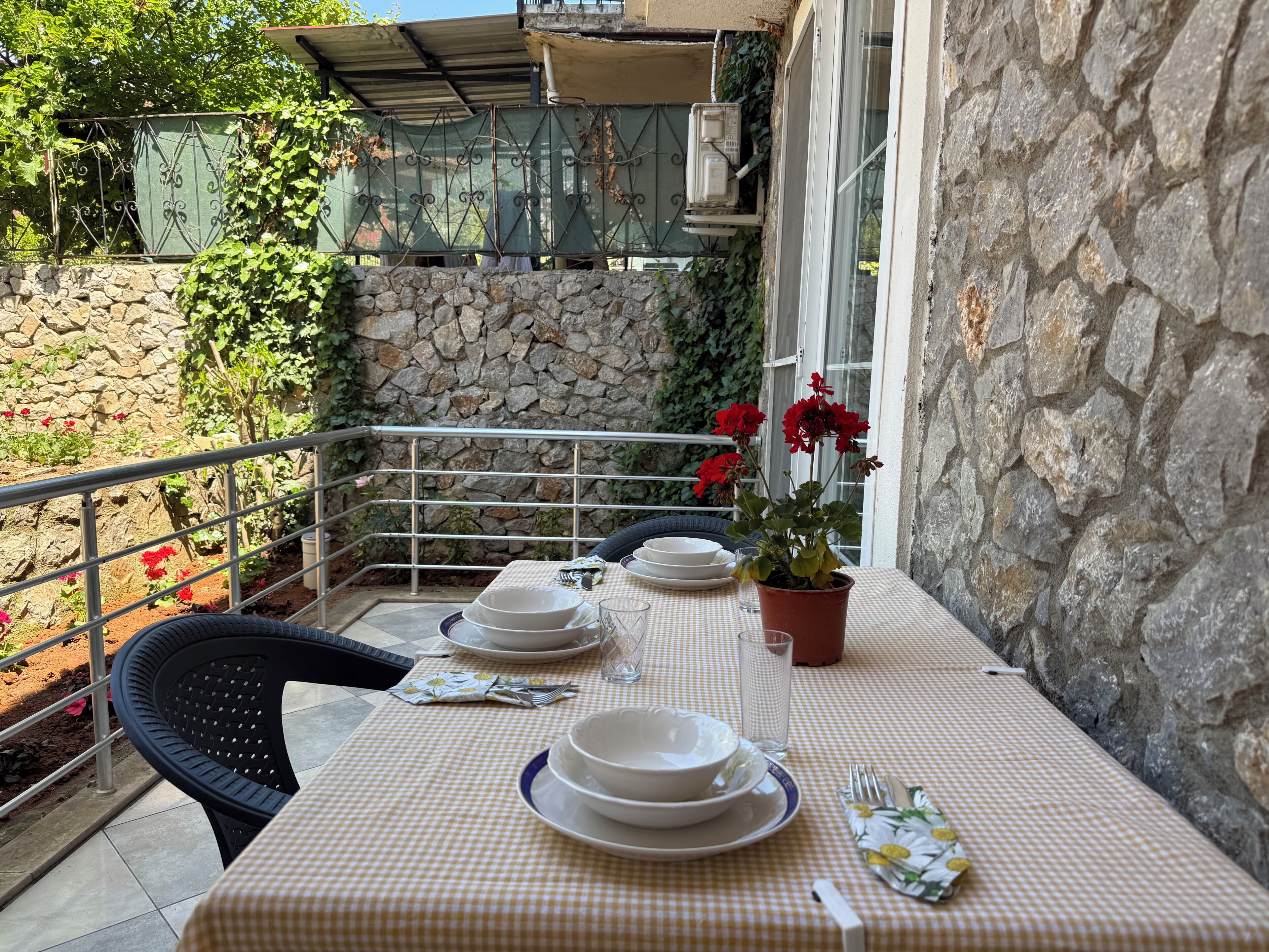 Classic Triple Room, Patio, Pool View | Outdoor dining