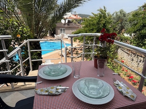 Outdoor dining - The Sweet Escape Apart Hotel (Mugla)