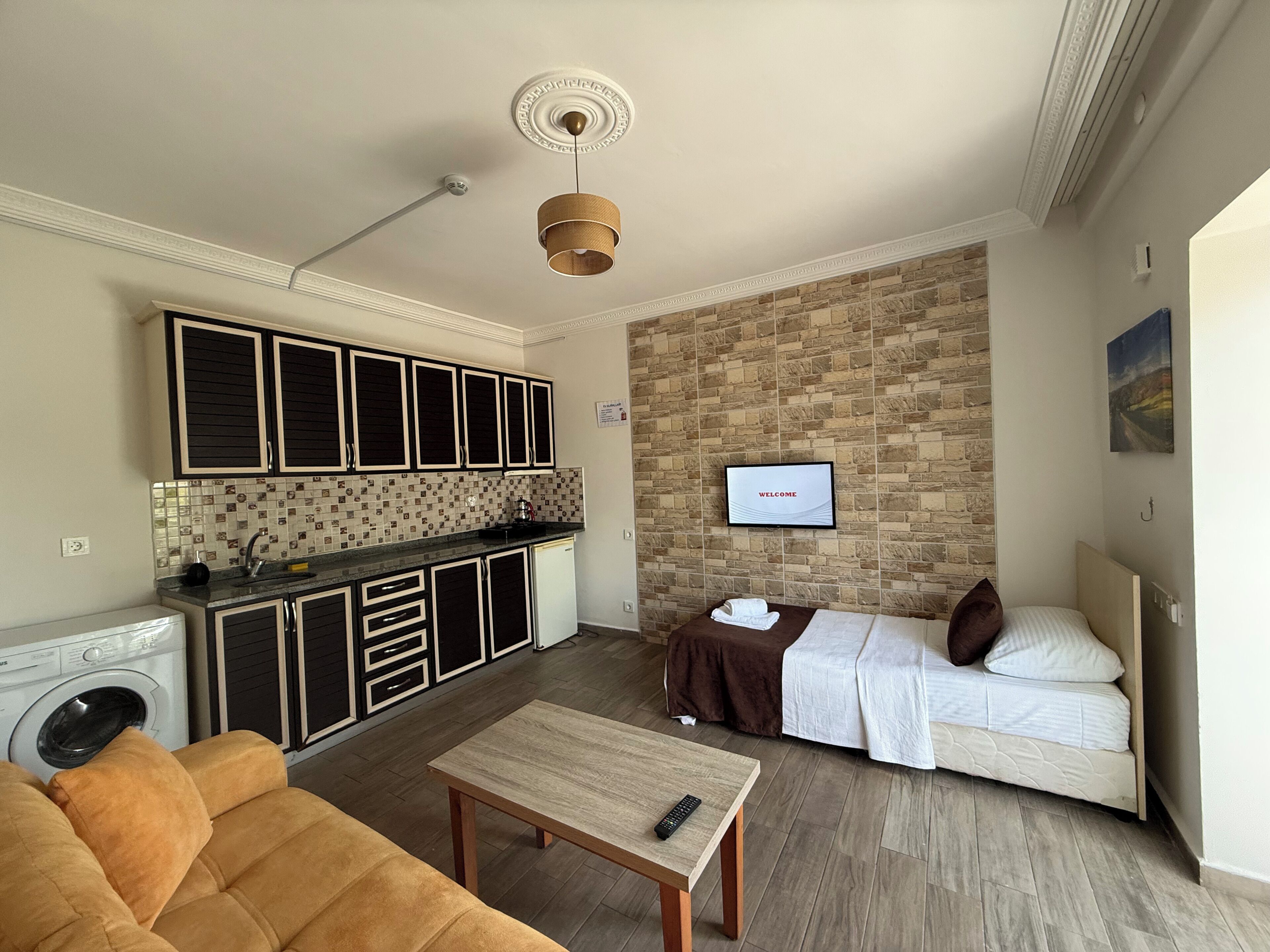 Familien-Vierbettzimmer, Balkon, Poolblick