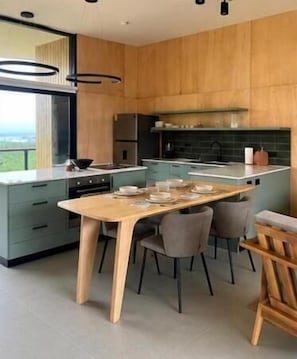 Luxury Villa, Bay View | Private kitchen