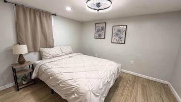 2 bedrooms, iron/ironing board, WiFi (free), bed sheets