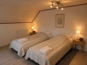 Room - Vrbo Property (Sømarke)