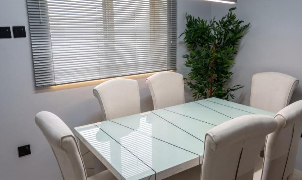 Classic Apartment | Tempat makan