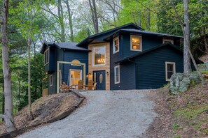 Exterior - Moonstone | Hocking Hills, Modern, Hot Tub (Rockbridge)