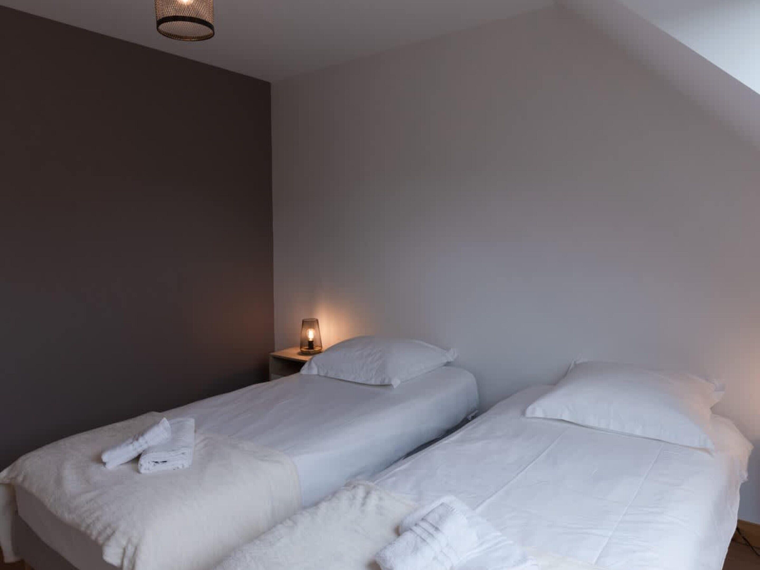 House | 2 bedrooms, iron/ironing board, bed sheets