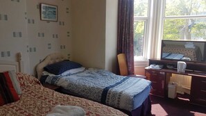 Room - Family Room En-suite (Llandudno)