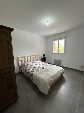Room - Gîte "Muguet" in La Salvetat sur Agout – Nature and Lake Retreat (La Salvetat-sur-Agout)