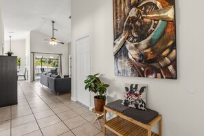 Interior - Private 3BD2BA Dream Pool Escape Close To Parks (Davenport)