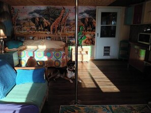 4 Schlafzimmer, Schreibtisch, Bügeleisen/Bügelbrett, kostenloses WLAN