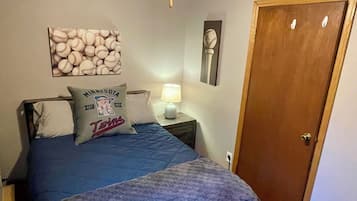 2 bedrooms, WiFi, bed sheets