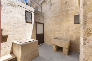 Property grounds - L'Antica Corte - Matrimoniale by BarbarHouse (Maglie)