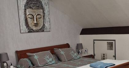 Chambre "Bouddha" idéale pour les évènements sportifs sur le circuit du Mans