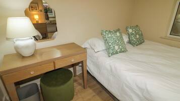 2 bedrooms, free WiFi, individually decorated, individually furnished
