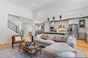 House - Zilker Home With Heated Pool Hot Tub Walkable (Austin)
