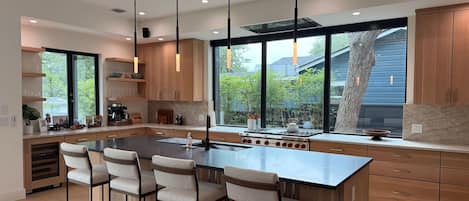 5 bedrooms