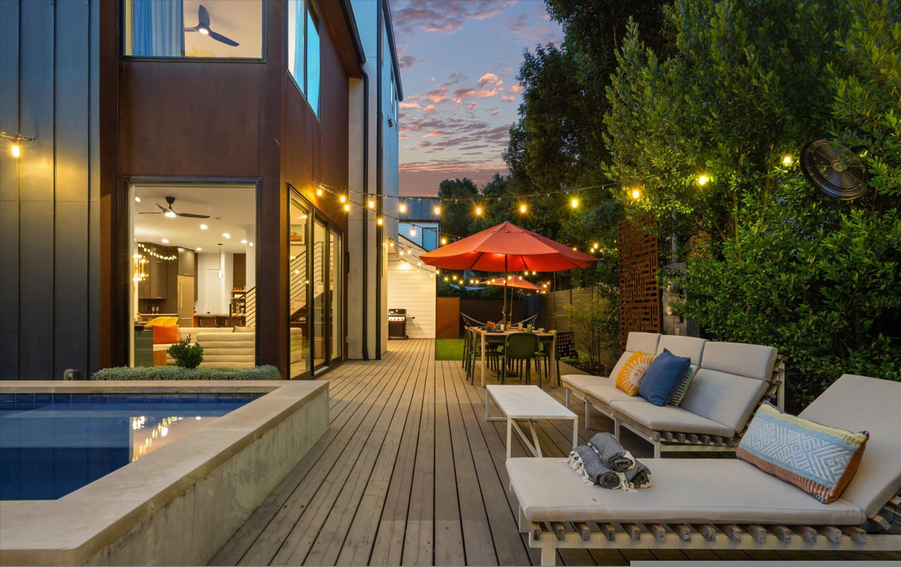 House | 8 bedrooms
