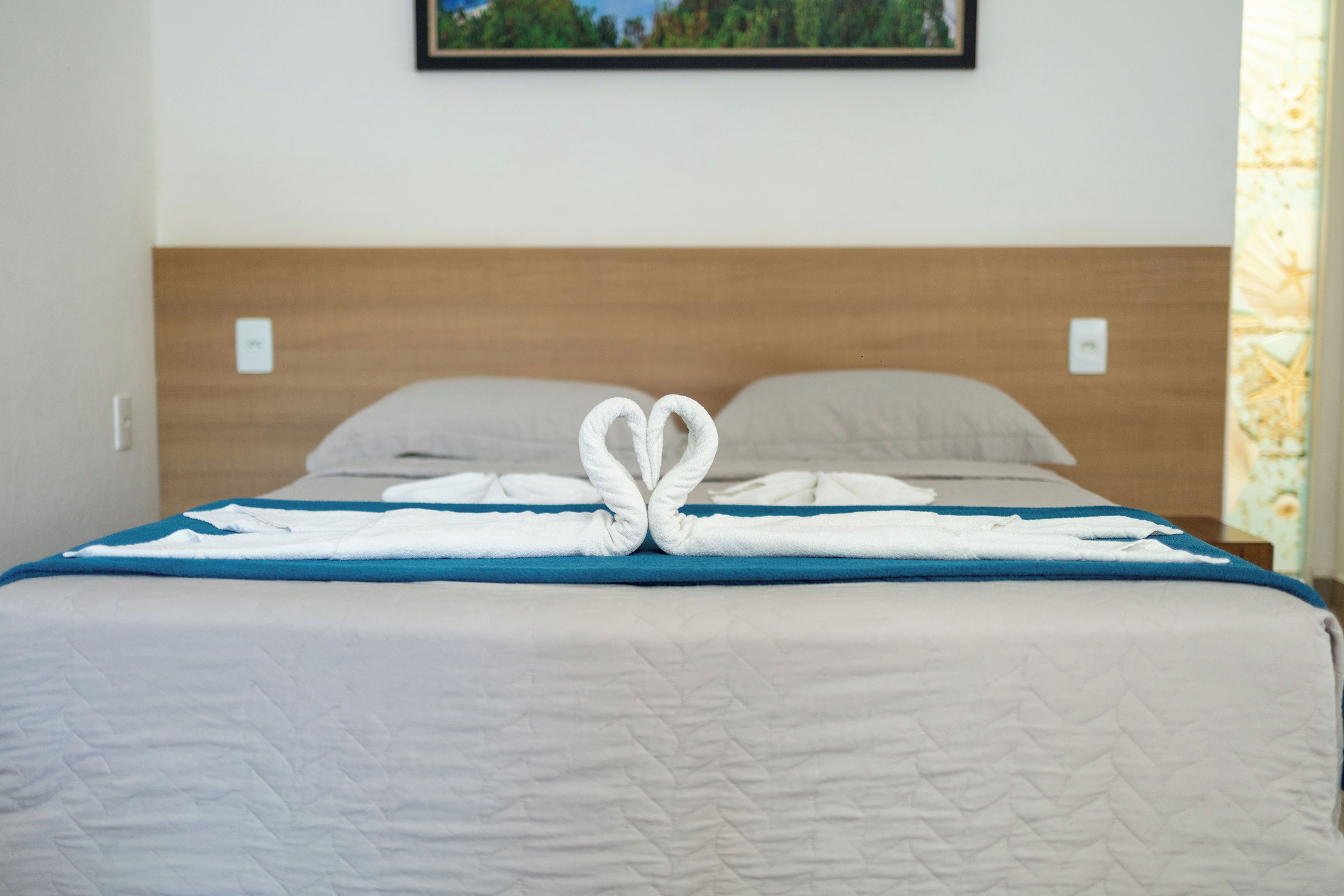 Twin Room | Minibar, iron/ironing board, free WiFi, bed sheets