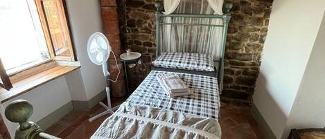 2 sovrum, strykjärn/strykbräda, wi-fi och sängkläder