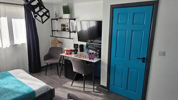 Chambre Confort double ou avec lits jumeaux | Bureau, espace de travail pour ordinateurs portables