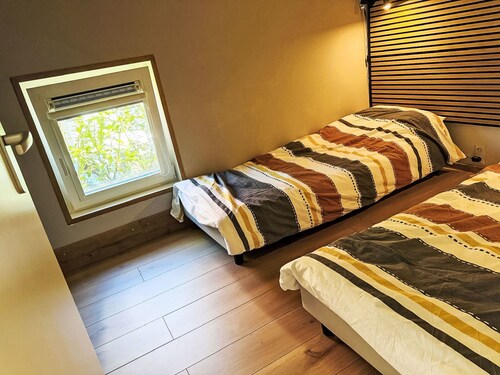 Rustige boscottage vlak bij Giethoorn by Interhome