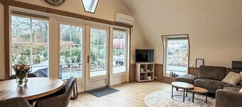Rustige boscottage vlak bij Giethoorn by Interhome