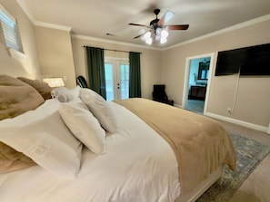 4 Schlafzimmer, Bügeleisen/Bügelbrett, WLAN, Bettwäsche