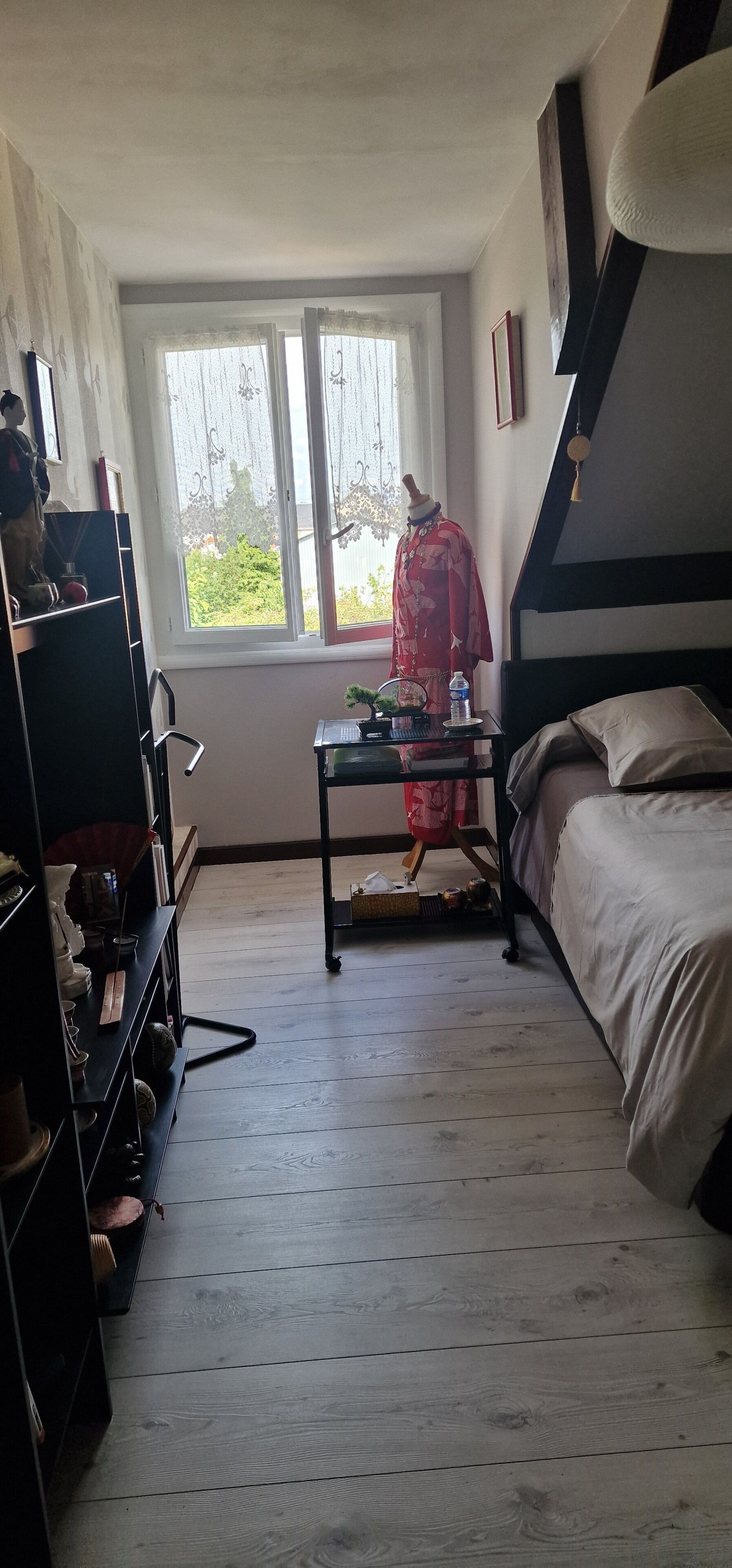 1 chambre, fer et planche à repasser, accès Internet, draps fournis