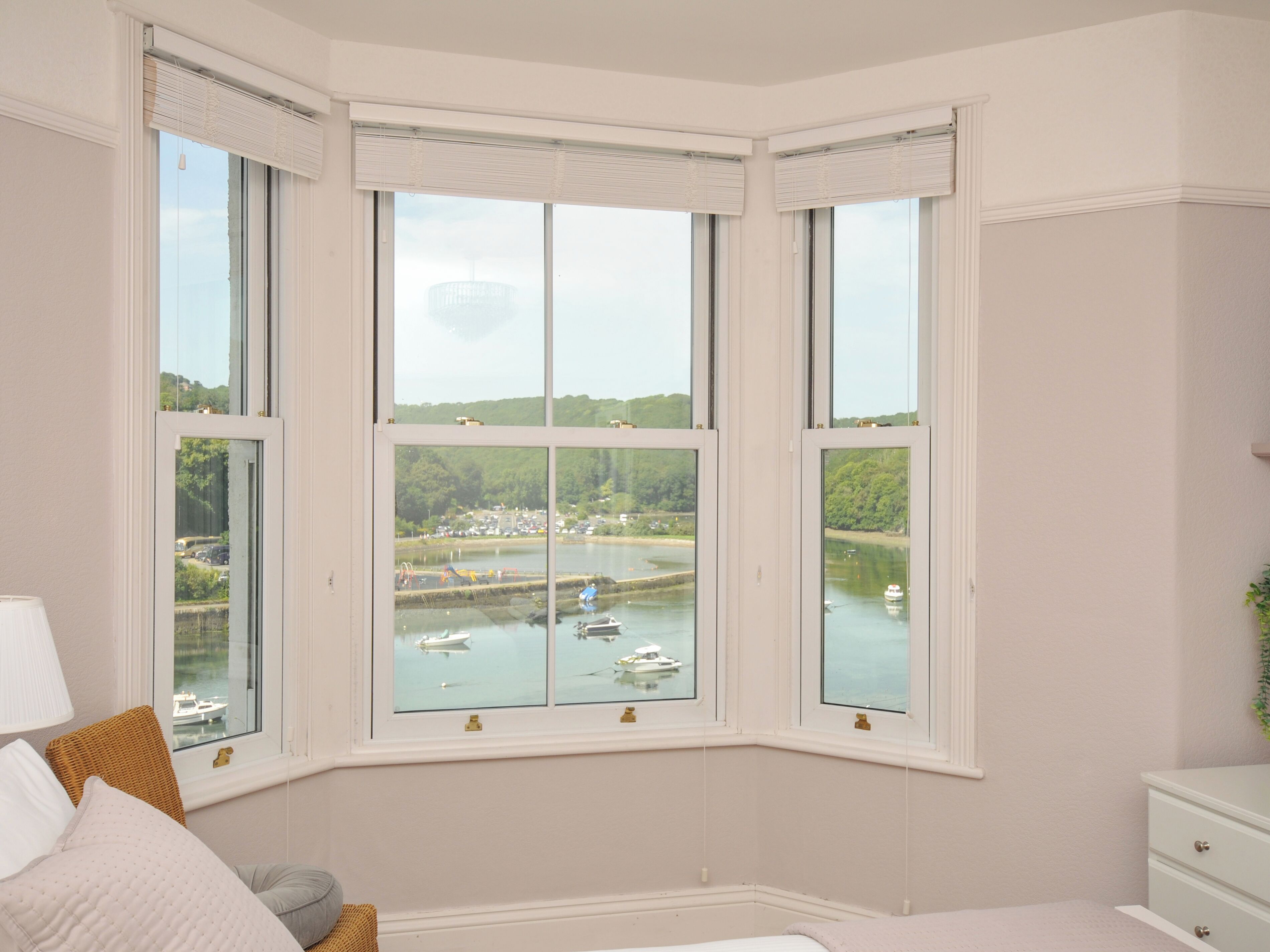 Cottage | 4 bedrooms, WiFi (free), individually decorated, individually furnished