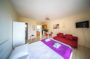 1 bedroom, WiFi, bed sheets - Peyia Pearl 19 – Sea View Studio (Pegeia)