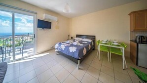 Room - Peyia Pearl 31 – Elevated Sea View Studio (Pegeia)
