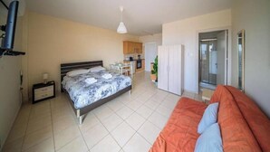 Room - Peyia Pearl 30 – Elevated Sea View Studio (Pegeia)