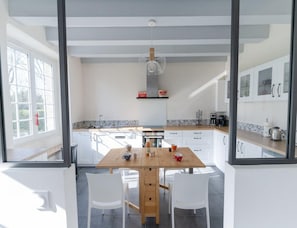 บ้านพัก | ร้านอาหาร