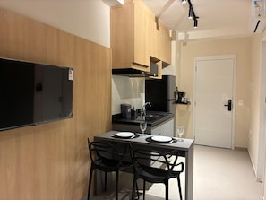 Comfort Apartment, 1 Queen Bed, Kitchen, City View | Private kitchen - StayHome Vila Mariana Hausmitre - Gym  (São Paulo)