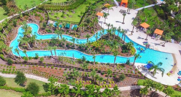 House | 6 bedrooms, Internet - New Resort Home Pool and Spa Game Room (Davenport)