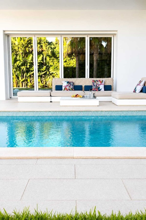 Pool - Premium Villa with Pool and Large Garden S 15 (Tunis)