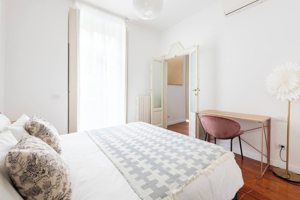2 habitaciones, tabla de planchar con plancha, wifi y ropa de cama 